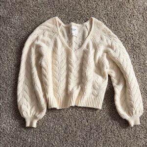 Abercrombie & Fitch Cream V-Neck Sweater